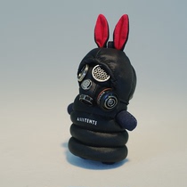 蒸汽精灵『暗黑系列/防毒面具小兔子』创意时尚羽绒服款 背包挂件