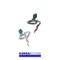 KANSAI新款绿宝石蛇形戒指男女创意设计感小众指环日韩酷潮手饰品