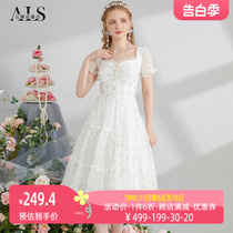 艾丽丝宫廷风白色连衣裙2024年夏季新款蕾丝刺绣甜美中长款公主裙