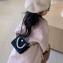 女童包包时尚菱格儿童斜挎包宝宝小方包洋气配饰女孩珍珠手提包潮