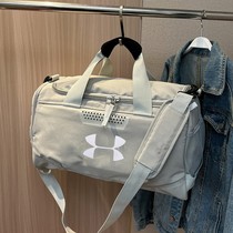 UA潮牌运动健身包男女干湿分离大容量手提斜挎包短途旅行包行李袋