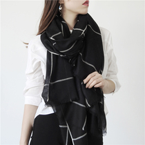 轻薄款 黑色细格纹 细腻舒适斜纹山羊绒围巾女冬季薄披肩