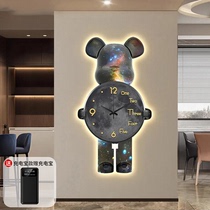 简约暴力熊创意钟表挂钟客厅时钟玄关轻奢时尚挂表现代大气装饰