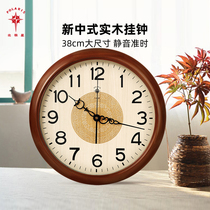 北极星实木新中式挂钟客厅自动对时时钟家用钟表石英钟新款电波钟
