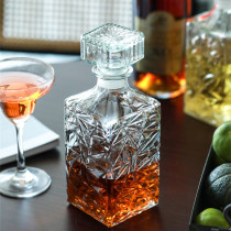 北欧玻璃瓶透明饮料洋酒瓶家用空瓶红酒醒酒器酒柜餐厅装饰摆件