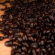 云南AA级精选咖啡豆1.0深度烘培 新鲜烘培 1KG餐饮店优选