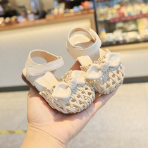 新款女宝宝凉鞋1一2-3岁小童公主夏季婴儿鞋子透气防滑软底学步鞋