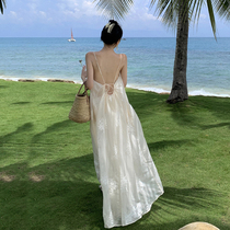 三亚度假海边拍照沙滩长裙法式新款吊带白色连衣裙仙女旅游海滩夏