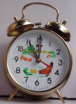 1994年生产-全铜机芯金色外壳大双铃鸡吃米钻石牌机械闹钟