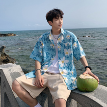 夏季薄款雏菊印花冰丝短袖衬衫男士韩版潮流休闲沙滩五分半袖衬衣