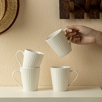 #招待客人上档次#11.99四个杯子套装浮雕方块水杯家用陶瓷马克杯