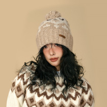 大头围复古卡其色毛线帽子女冬季保暖护耳显脸小毛球针织帽冷帽子